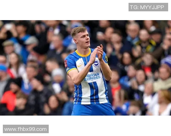 墨西哥足球巨星闪耀英超赛场 展现速度与力量的完美结合