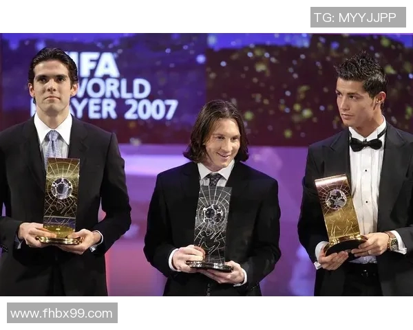 盘点世界足坛巨星荣誉之路解读各大足球奖项背后故事